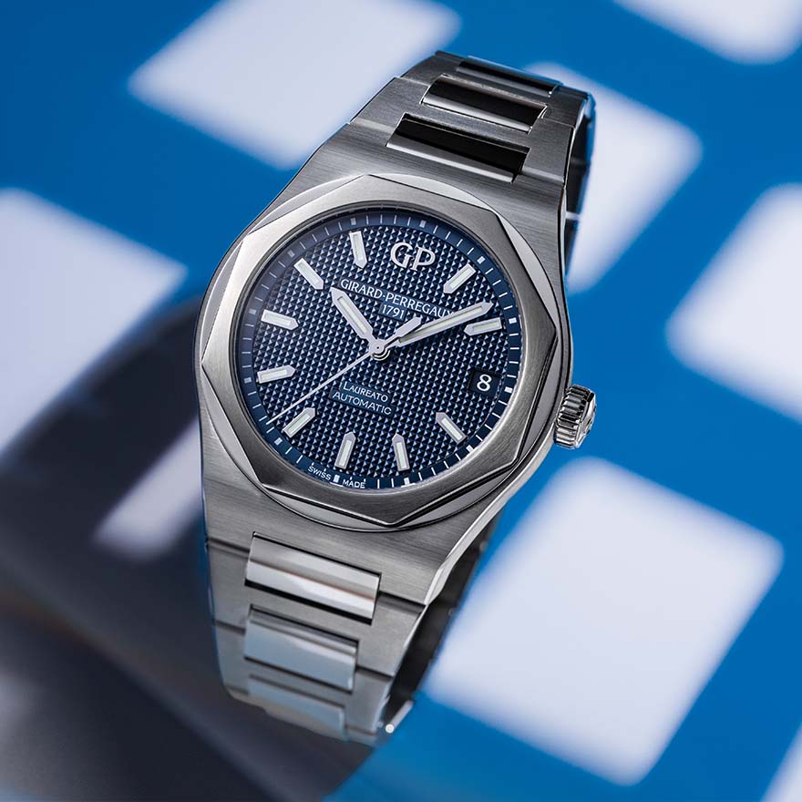 Laureato 42mm gallery 1