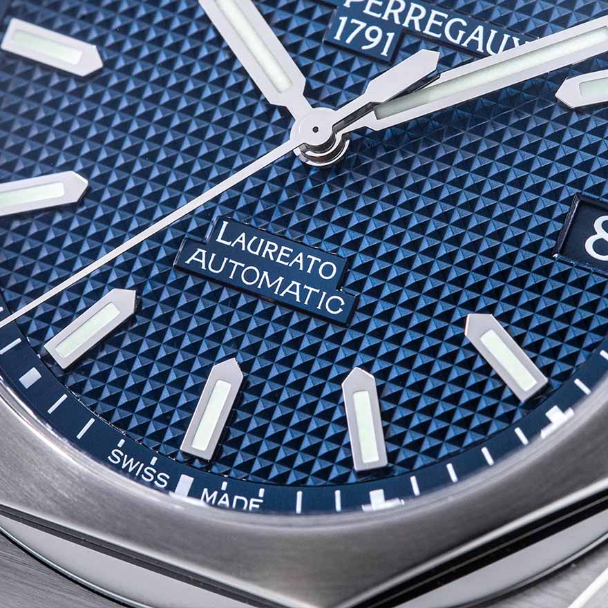 Laureato 42mm gallery 4